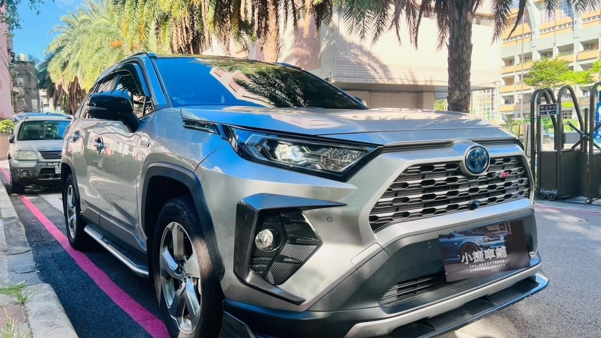 2019 Toyota RAV4 Hybrid 2.5 旗艦版 4WD 原版件認證車 全程原廠保養 保固一年2萬公里